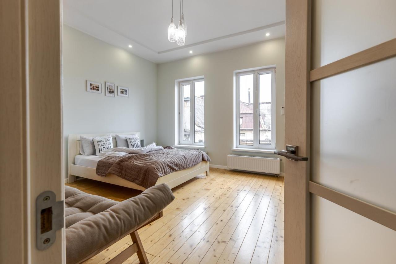 Inshiapartments On Grigorenko'S Square إلفيف المظهر الخارجي الصورة